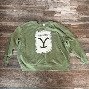 Green woman's Sweater